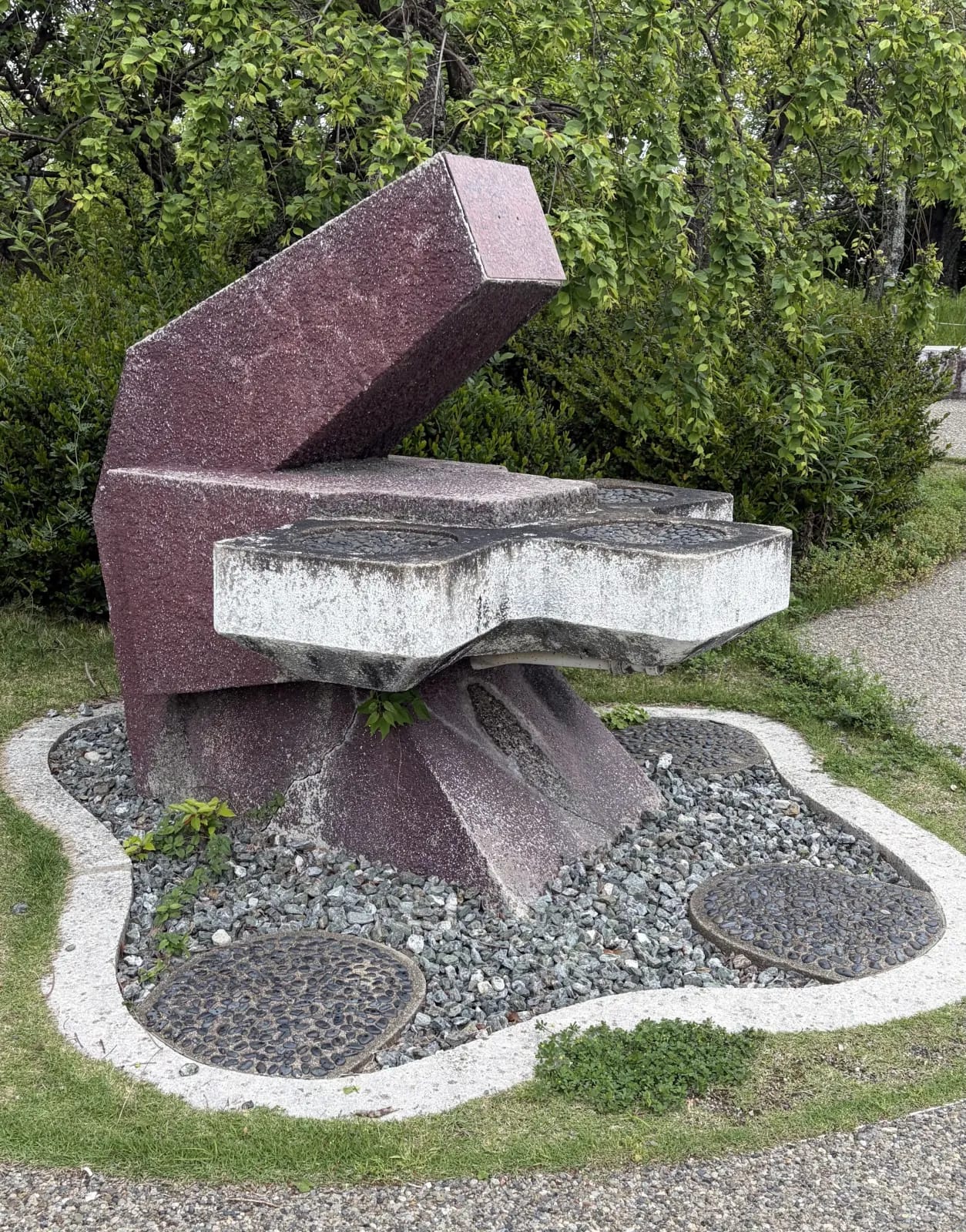 Fukuoka castle ruins - Sun Dial