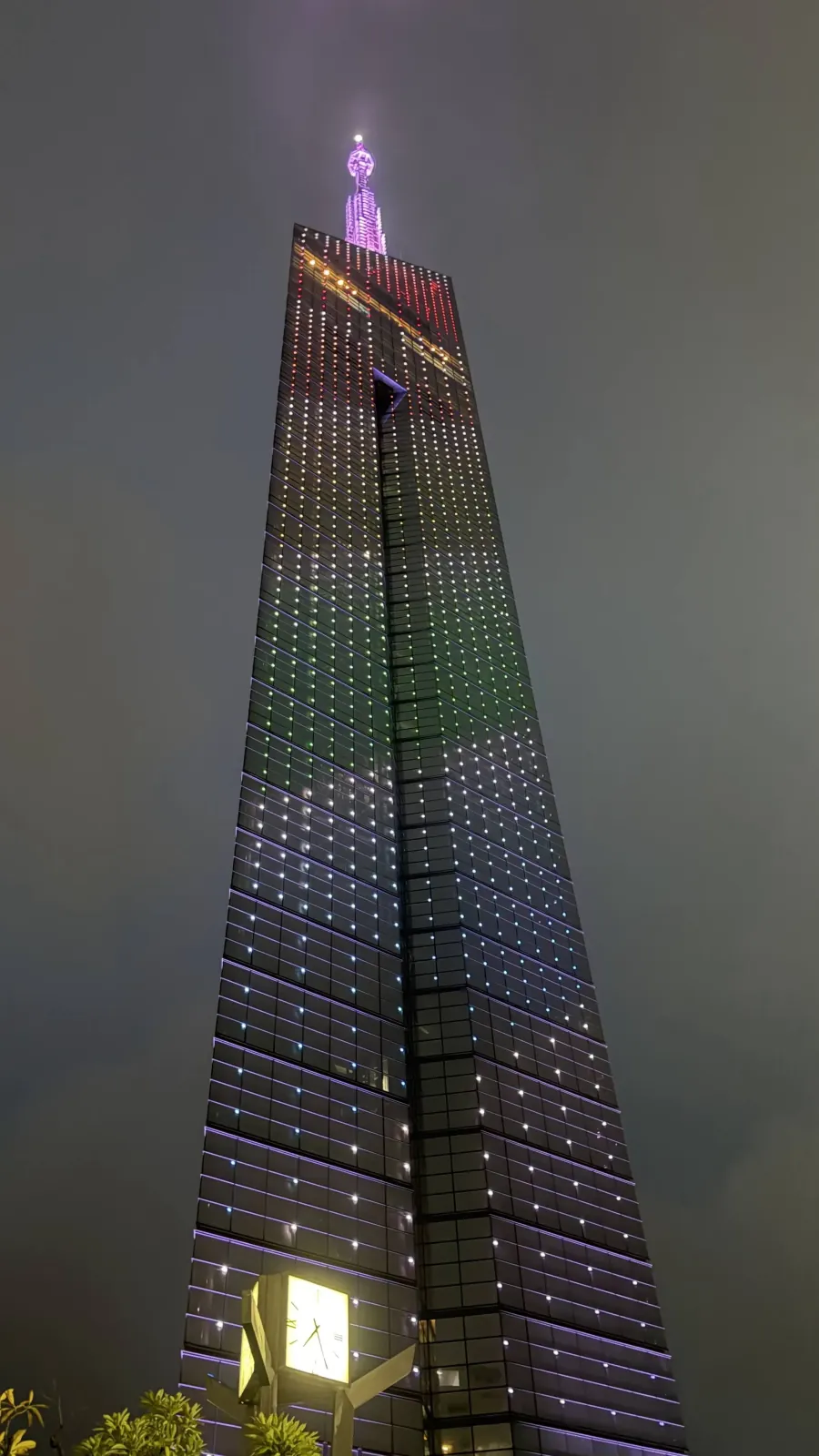 Fukuoka tower at night